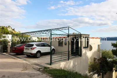 House 179 m², Omiš - quiet location near the sea - 16