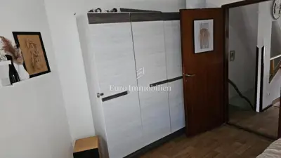 Kuća u nizu blizu mora - Baška - 10