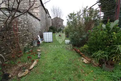 Stone house 200 m², Barban - for renovation - 14