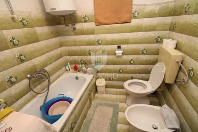 Stone house 200 m², Barban - for renovation - 11