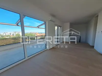 Luksuzni dvoetažni penthouse u Velikoj Gorici – privatni ulaz liftom u dnevni bo - 9