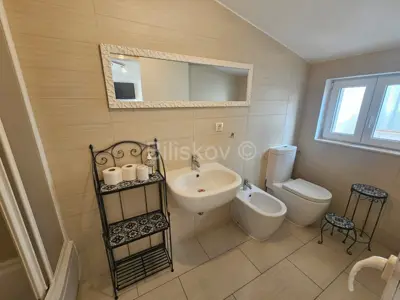Kamena kuća 150 m², Kaštel Lukšić centar, 50 m od mora - 15