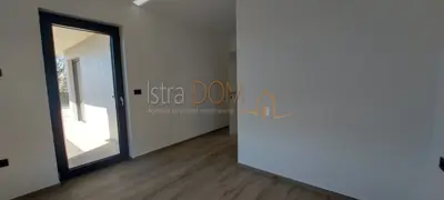 * Prekrasna dvojna vila u Medulinu super lokacija * - 22