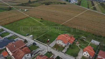 Land 2,561 m², Brdovec, Drenski put - flat plot - 2