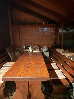 Kuća 51 m², Delnice blizu centra - 2 stana i garaža - 9