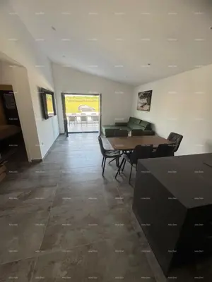 Prodaja- dvojna prizemnica s grijanim bazenom, 7 km do centra grada Poreč! - 10