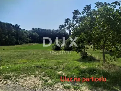 Građevinsko zemljište 2.269 m², Tinjan - mogućnost gradnje 3 vile - 5