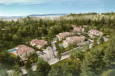 BARBAN - Građevinsko zemljište s projektom (duplex), 15 minuta do mora