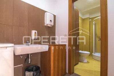 Commercial property for rent in Odra, 220 m² - 7