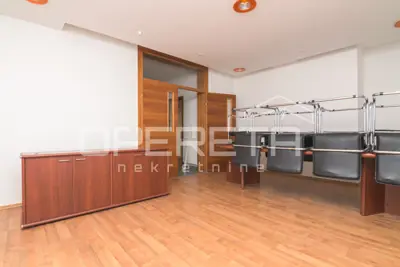 Commercial property for rent in Odra, 220 m² - 5