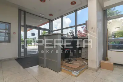 Commercial property for rent in Odra, 220 m² - 10
