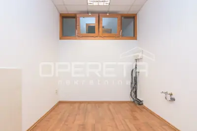 Commercial property for rent in Odra, 220 m² - 3