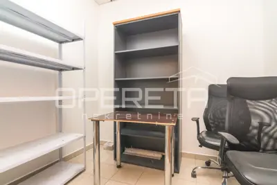 Commercial property for rent in Odra, 220 m² - 13