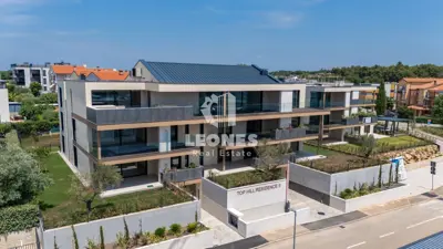 Stan 81 m², Novigrad - pogled na more i terasa - 7