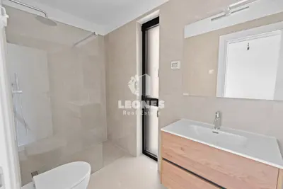 Stan 81 m², Novigrad - pogled na more i terasa - 14