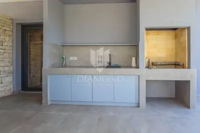 Villa 200 m², Svetvinčenat - new, pool and summer kitchen - 7