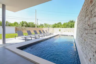 Villa 200 m², Svetvinčenat - new, pool and summer kitchen - 3