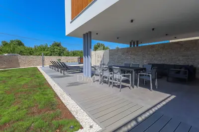 Villa 200 m², Svetvinčenat - new, pool and summer kitchen - 4