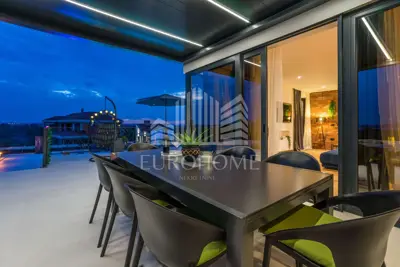 Villa 240 m², Vrana - 4 Schlafzimmer und Pool - 13