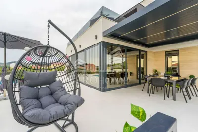 Villa 240 m², Vrana - 4 Schlafzimmer und Pool - 11