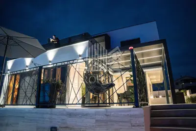 Villa 240 m², Vrana - 4 Schlafzimmer und Pool - 12