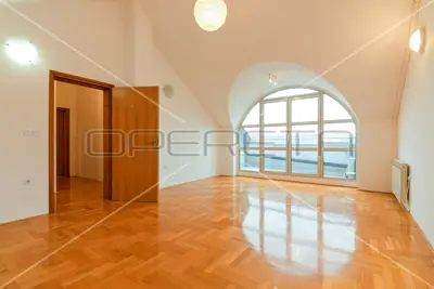 Gewerbeimmobilie zur Miete in Malešnica, 110 m²