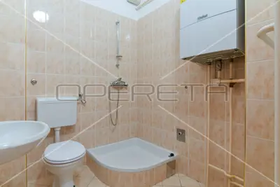 Gewerbeimmobilie zur Miete in Malešnica, 110 m² - 8