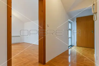 Gewerbeimmobilie zur Miete in Malešnica, 110 m² - 6