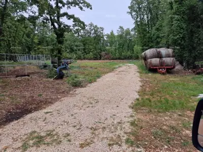 Prodaje se građevinsko zemljište od 1236 m², s građevinskom dozvolom i projektom, Brtonigla