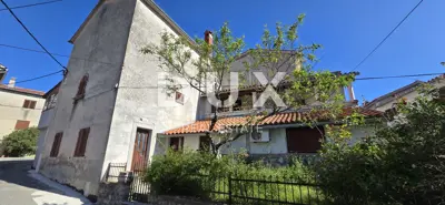 Haus 700 m², Roč - 5 Apartments und etablierte Vermietung - 4