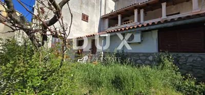 Haus 700 m², Roč - 5 Apartments und etablierte Vermietung - 22