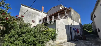 Haus 700 m², Roč - 5 Apartments und etablierte Vermietung - 18