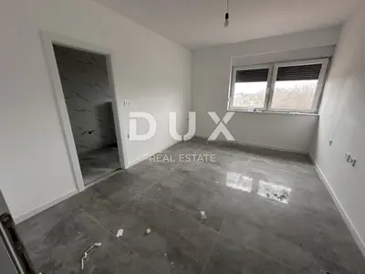 Haus 241 m², Murvica - ruhige Nachbarschaft - 18
