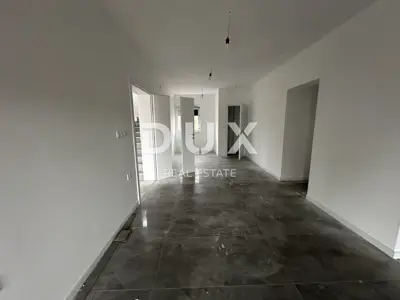 Haus 241 m², Murvica - ruhige Nachbarschaft - 9
