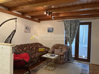 Stan u Crikvenici, 4. kat, galerija i 2 spavaće sobe - 8