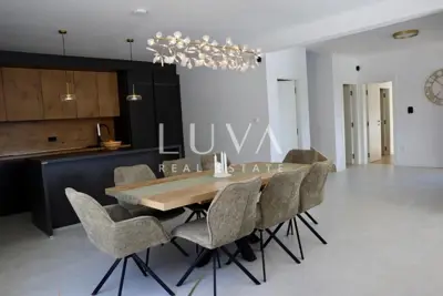 Vila 237 m², Rogač na Šolti - uz more i privatnost - 7