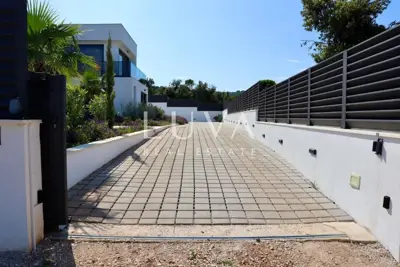 Vila 237 m², Rogač na Šolti - uz more i privatnost - 19