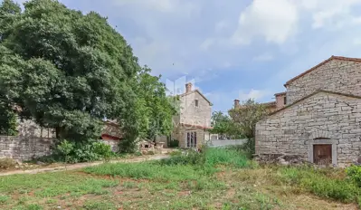 Wunderschönes Steinhaus in einem kleineren Ort nahe Rovinj