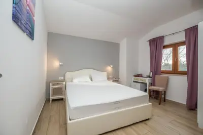 Geschäftsgebäude 276 m², Poreč - Restaurant und Unterkunft - 22