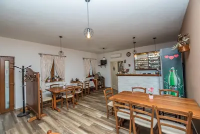 Geschäftsgebäude 276 m², Poreč - Restaurant und Unterkunft - 9