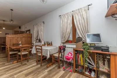 Geschäftsgebäude 276 m², Poreč - Restaurant und Unterkunft - 11