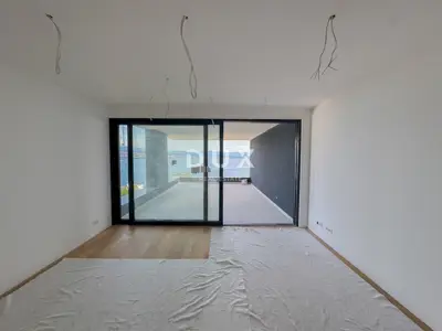 Wohnung 107 m², Opatija - Centar, Terrasse 19 m² und Garage - 12