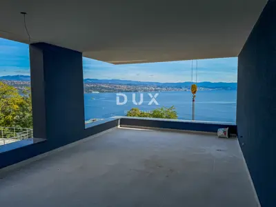 Wohnung 107 m², Opatija - Centar, Terrasse 19 m² und Garage - 11