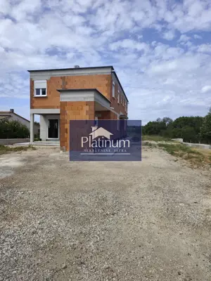 Dvojna kuća 140 m², Loborika - novogradnja