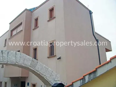 Villa 447 m², Rogoznica, Zentrum und Panoramablick - 5