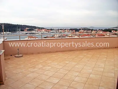 Villa 447 m², Rogoznica, Zentrum und Panoramablick