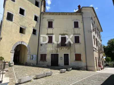 Kuća 124,5 m², Oprtalj - centar, 2 spremišta - 2