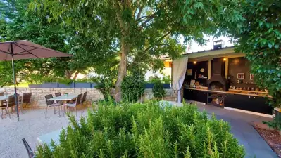 House for sale in Bale, 370 m² - 12