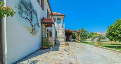 Kuća 448 m², Umag - bazen i okućnica - 22