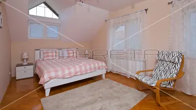 Kuća u Donjoj Stubici, 3 etaže i voćnjak - 6